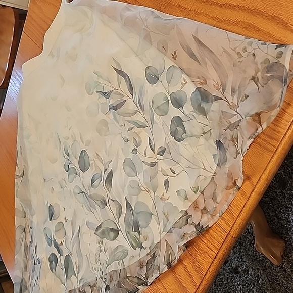 Rachel Zoe Elegant Sage Floral Skirt - Picture 10 of 10